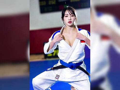 Taekwondo Girl -Boobs Exposed