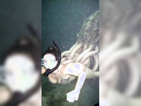 Underwater contact