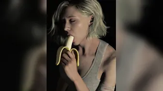 grace ashcroft sucking & licking on a banana