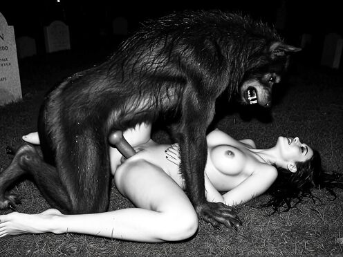werewolf fucking stunning lady in grave