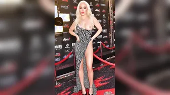 Dancing sexy on red carpet